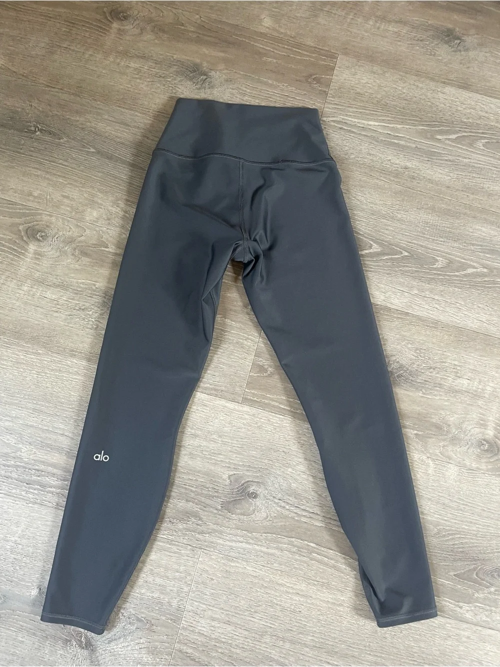 ALO Yoga leggings  color Anthracite xs Nwots